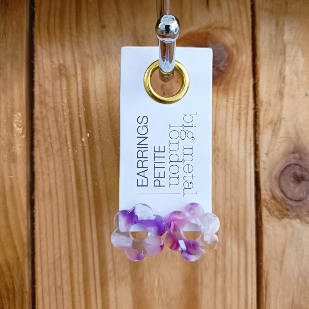 Rosa Petite Resin Flower Stud