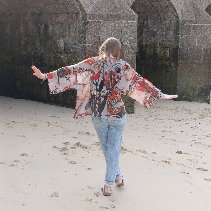 Tulip Kimono Red