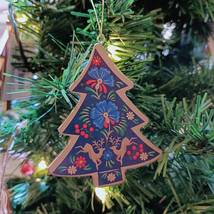 Folk Art Wood Christmas Tree