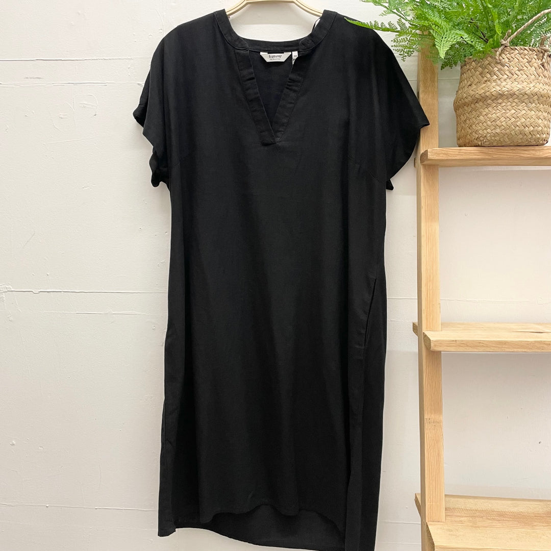 Falakka V Neck Dress
