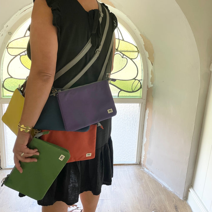 Carnaby XL Crossbody
