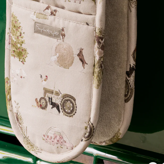 Farm Friends Oven Gloves