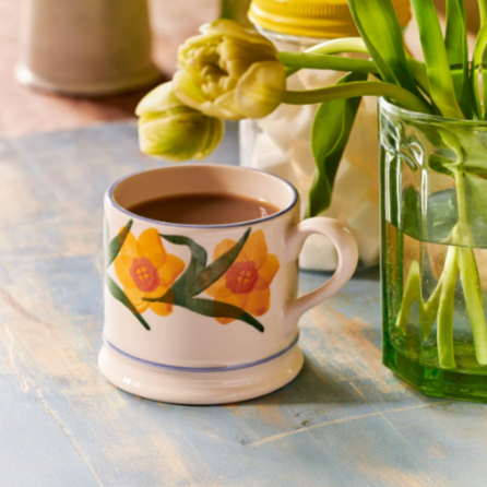 Windblown Daffodils Small Mug