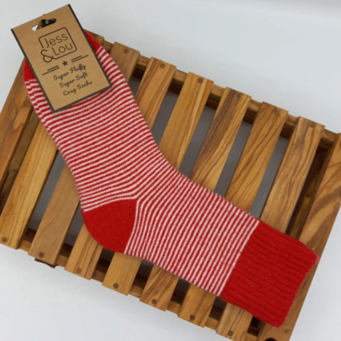 Sleek Stripe Ribbed Socks