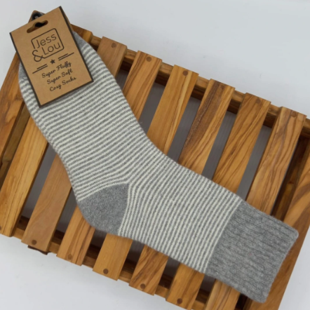 Sleek Stripe Ribbed Socks