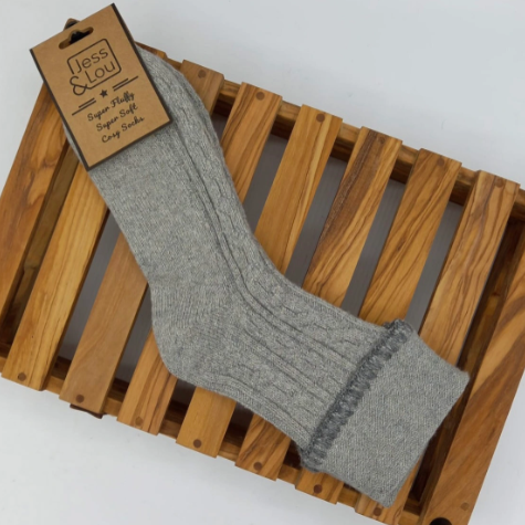Pretty Cable Thick Knit Cuff Socks