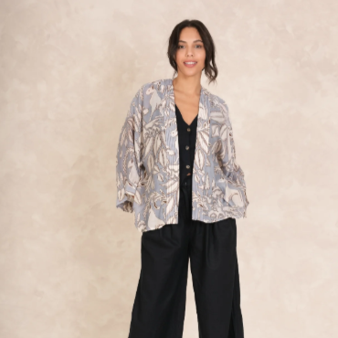 Sphinx Kimono
