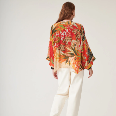 Fans Scarlet Kimono
