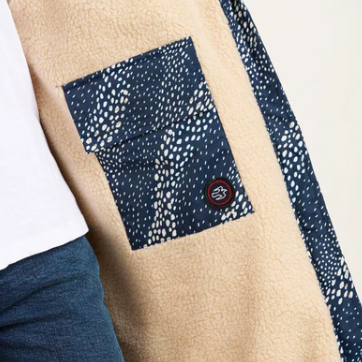 Flowing Dots Chinook Changing Robe