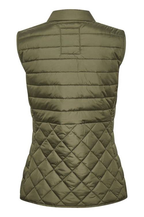 Saga Gilet in Grape Leaf Green