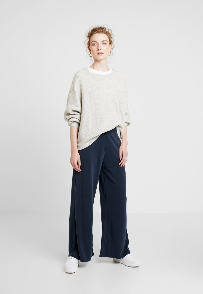 Navy Timbrel Trousers