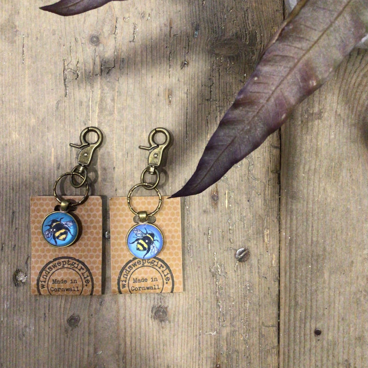 Bee Keyring