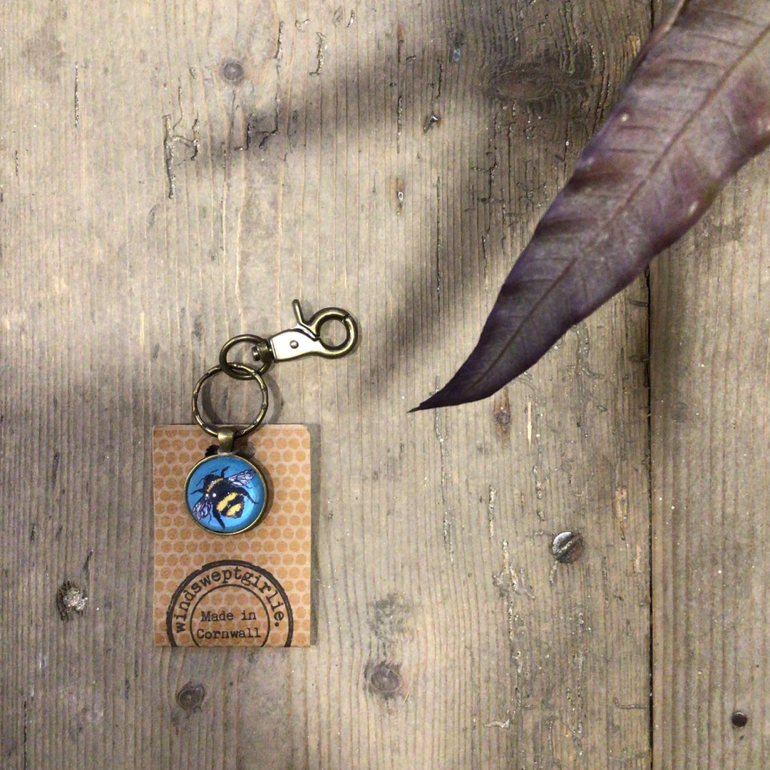 Bee Keyring