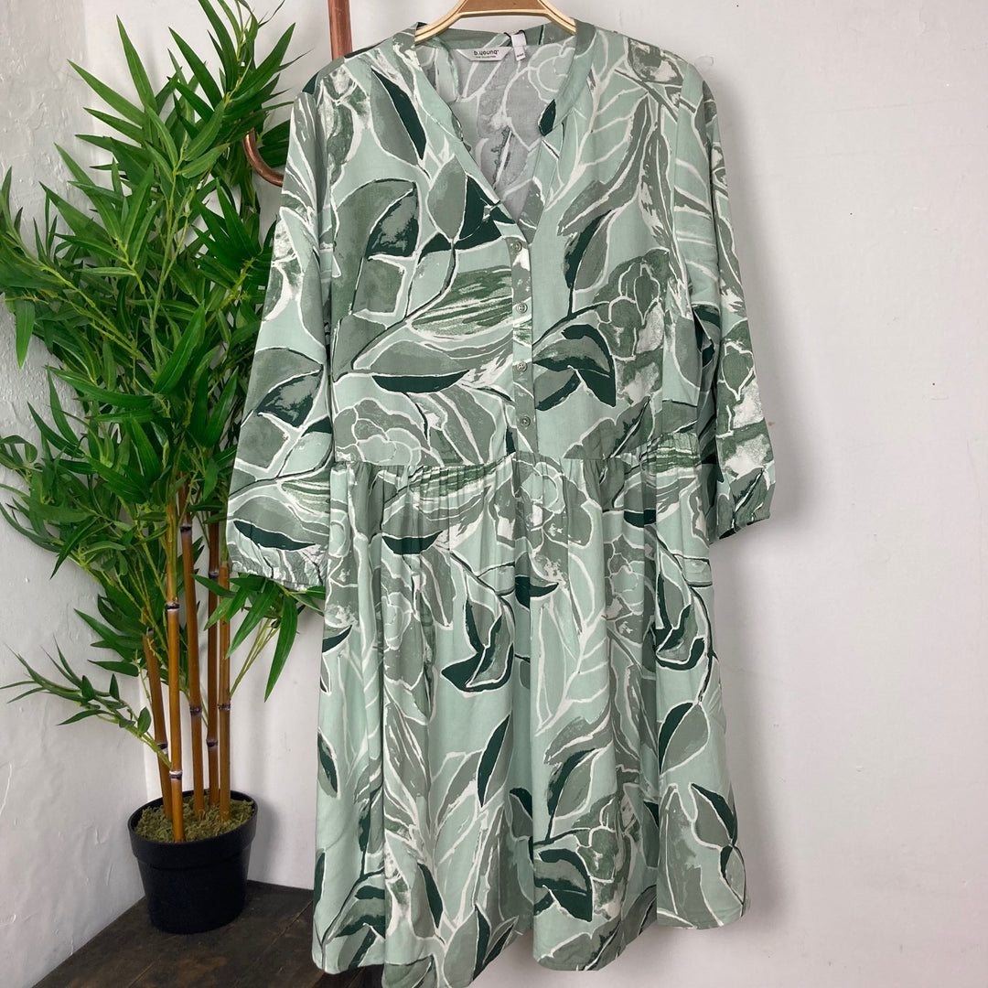 MMjoella V Neck Dress