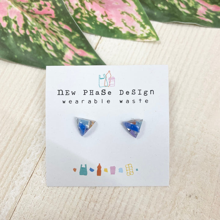 Triangle Resin Studs