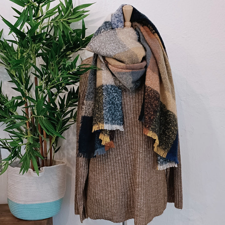 Tartan Frilled Scarf