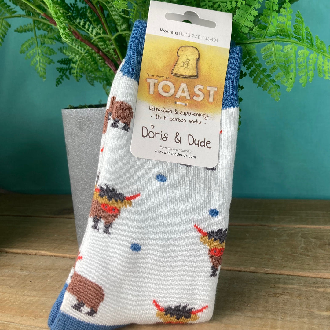 Highland Cow Toast Bamboo Socks