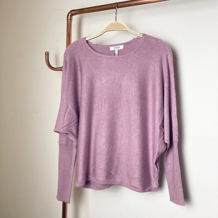 MMpimba1 Bat Sleeved Jumper
