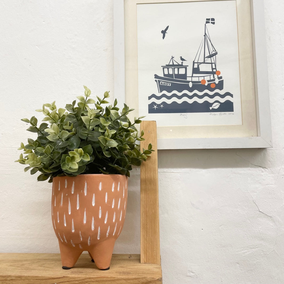 Dash Footed Pot Cover
