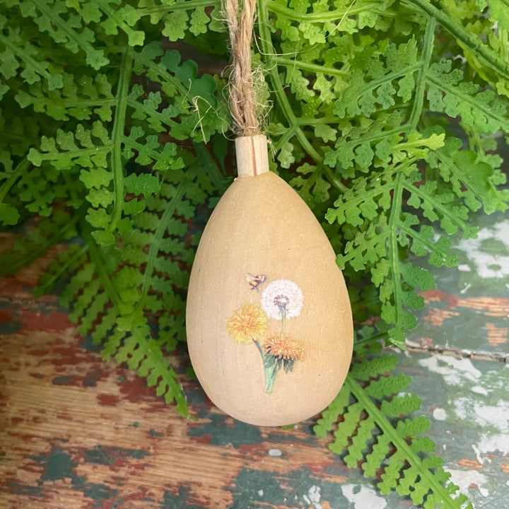 Dandelion and Bee Egg Decoration