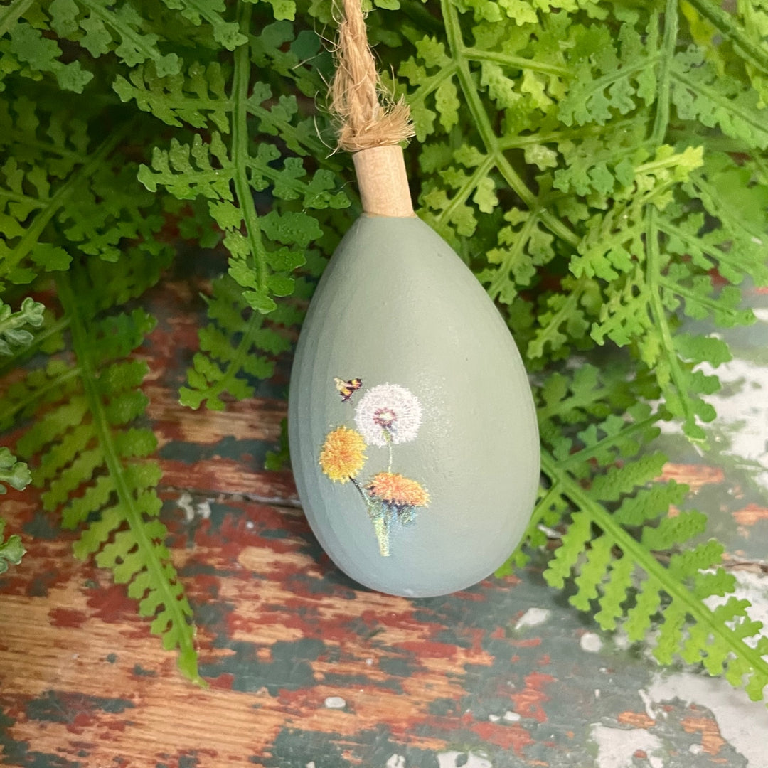 Dandelion and Bee Egg Decoration