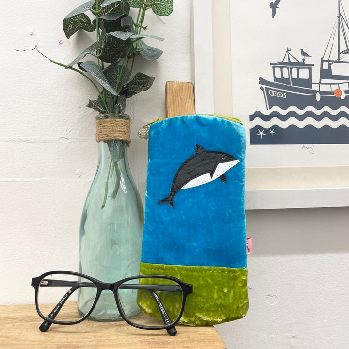 Orca Glasses Case