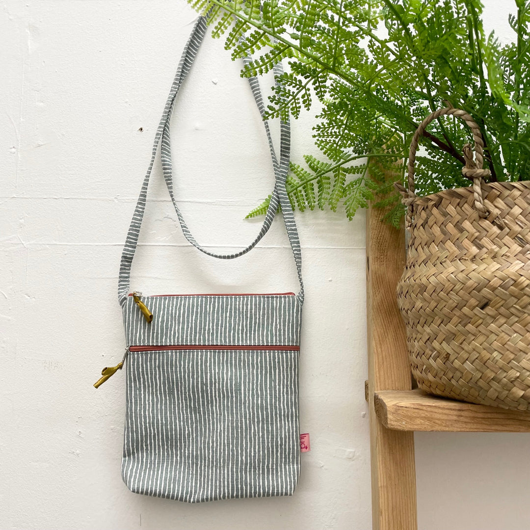 Cross Body Stripe Purse