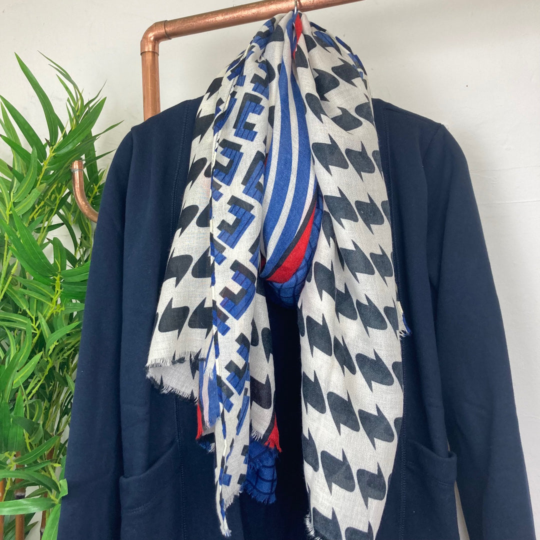 Kaleidoscope Pattern Panel Scarf