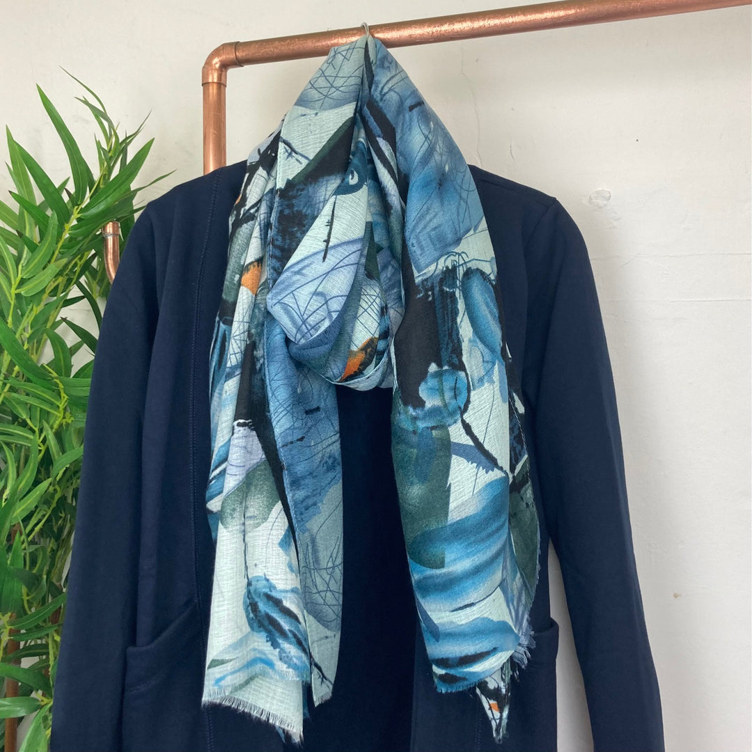 Graphic Squiggle Scarf
