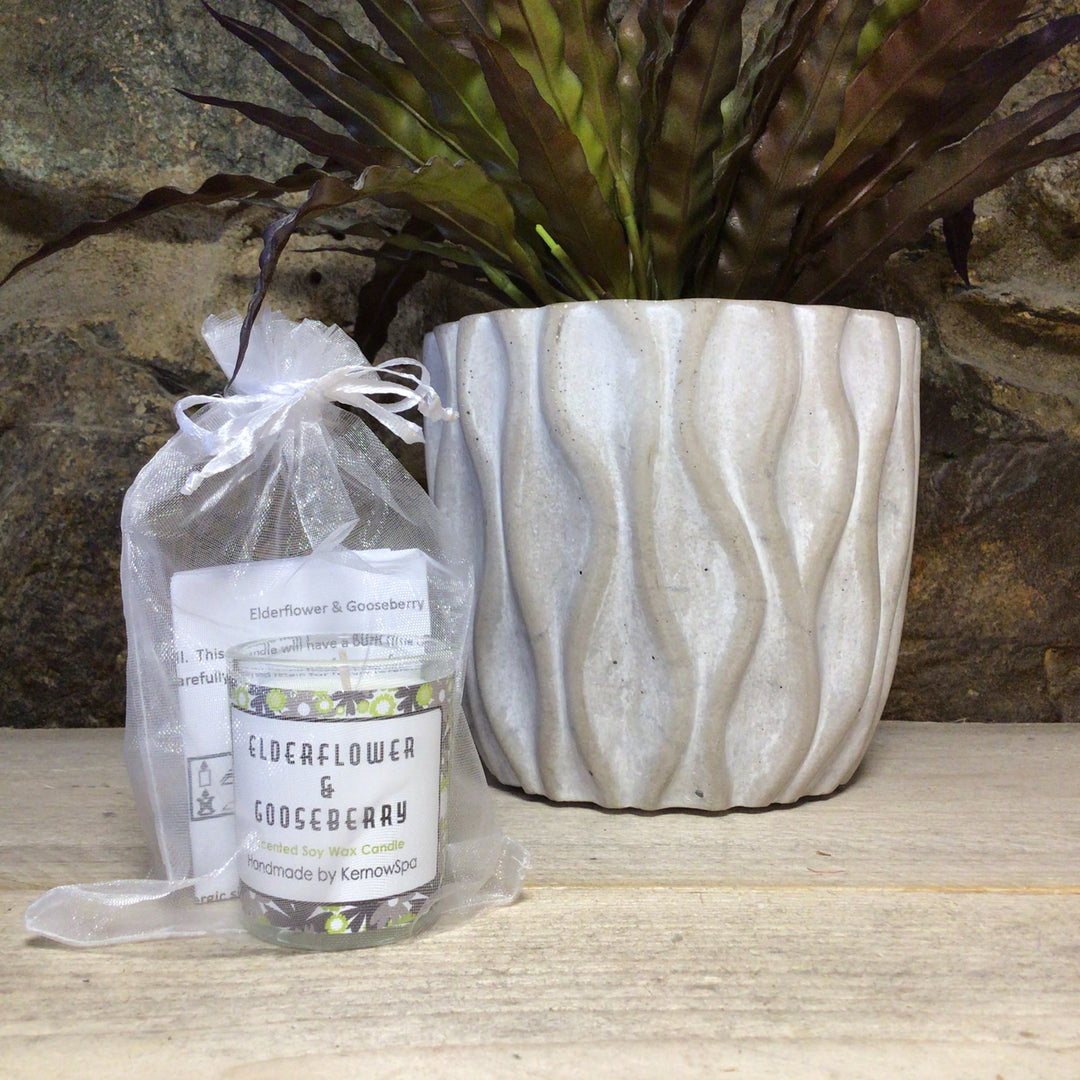 Miniature Candle in Organza Bag
