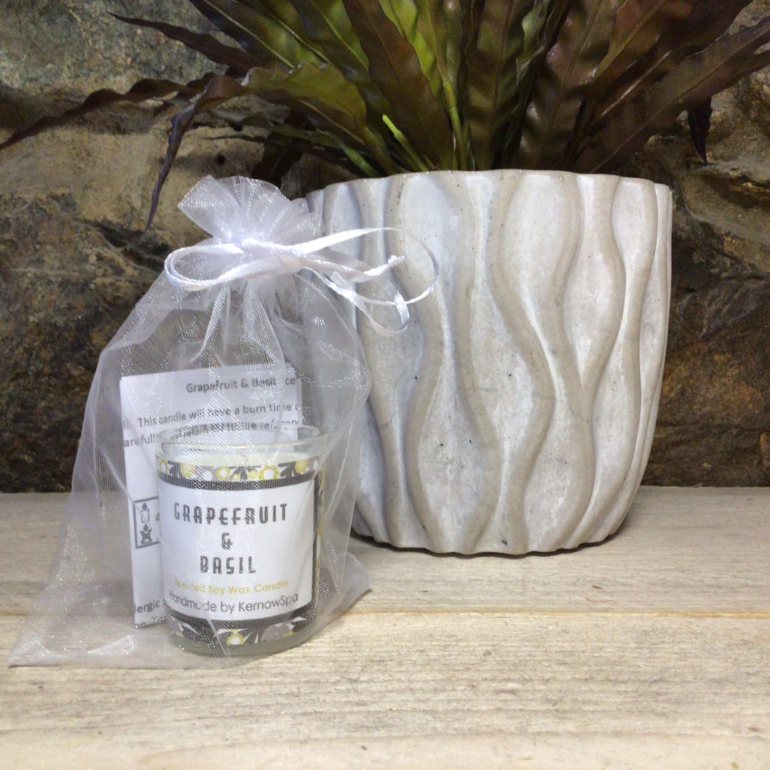 Miniature Candle in Organza Bag