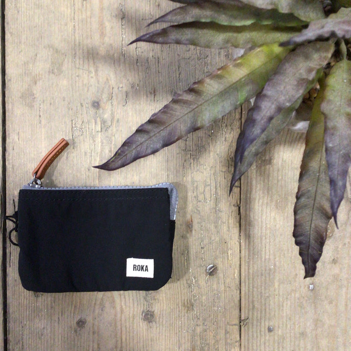Carnaby Pouch Purse