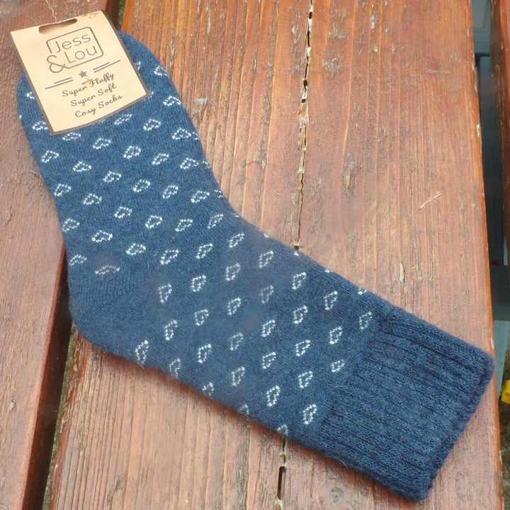 Rib Socks with Hollow Hearts