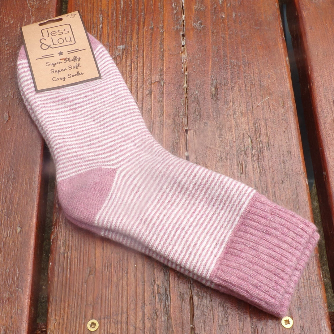 Sleek Stripe Ribbed Socks