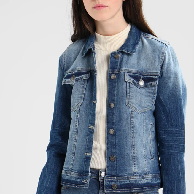 Pully Denim Jacket - Medium Blue
