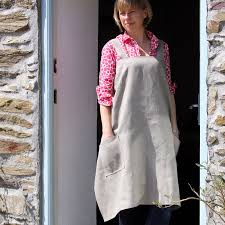 Linen Hand Printed Natural Hedgerow - Cross Back Apron