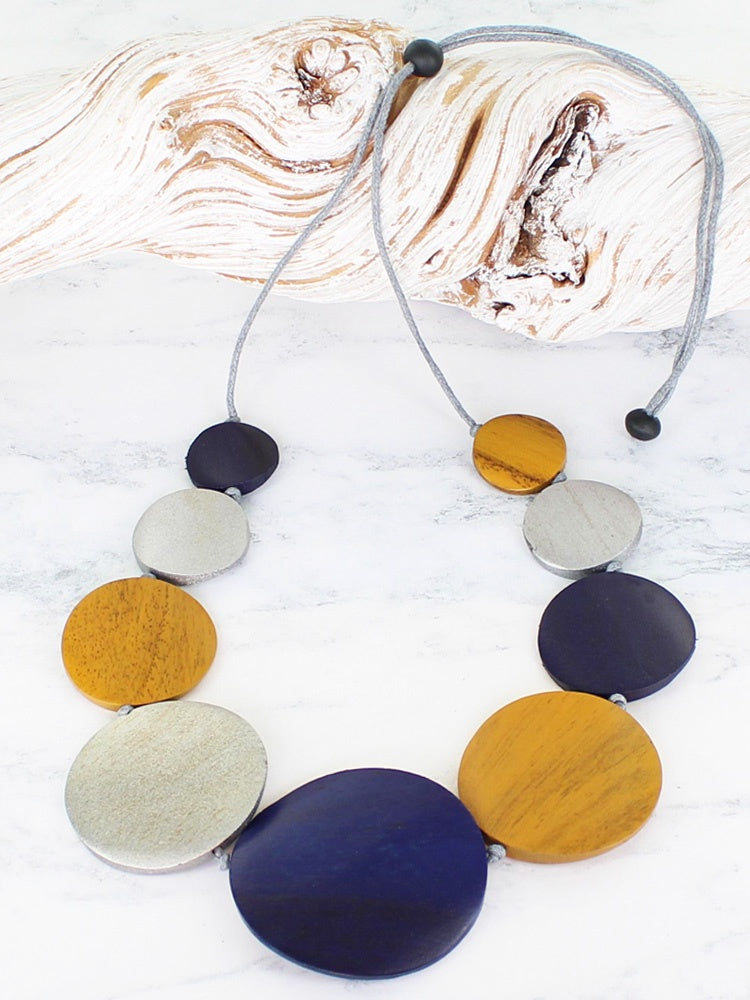 Graduated Wooden Disc Necklace