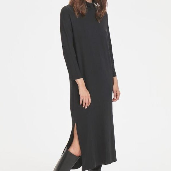 Rebbie Roll Neck Maxi Dress in Black