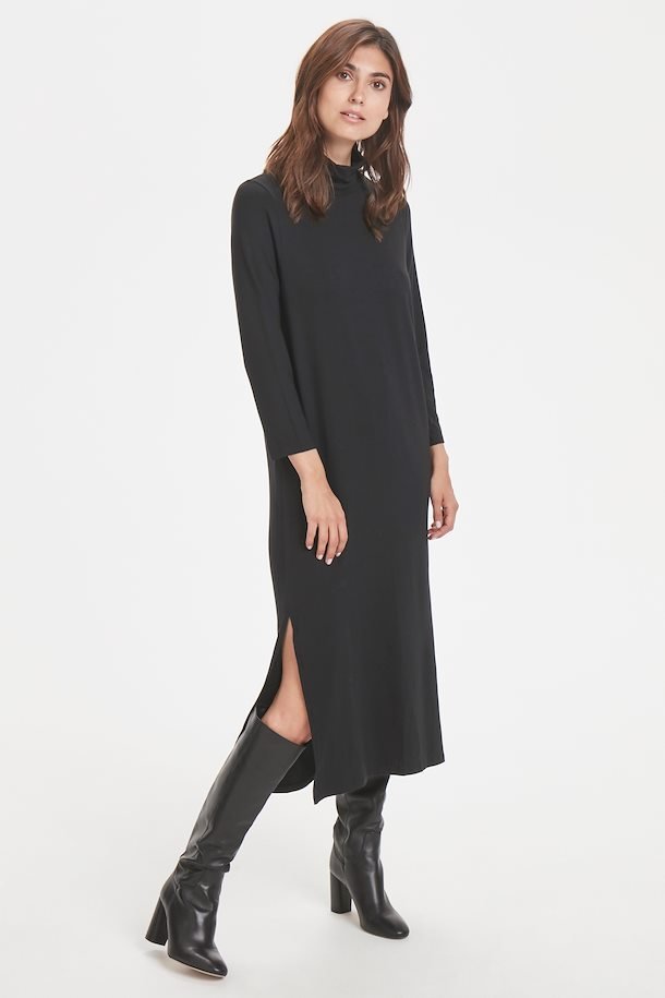 Rebbie Roll Neck Maxi Dress in Black