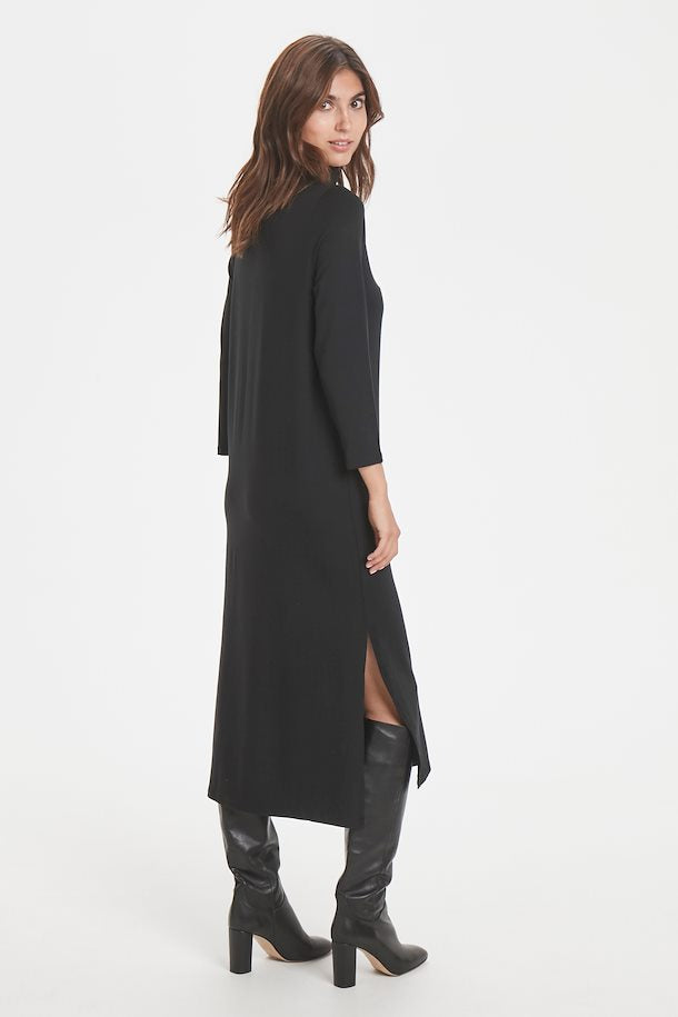 Rebbie Roll Neck Maxi Dress in Black