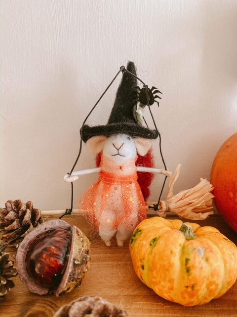 Wool Witch Mouse on a Broom - Halloween Mouse