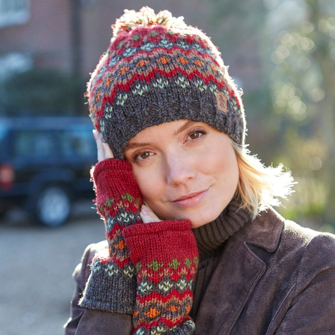 Elgin Bobble Beanie - Burgundy