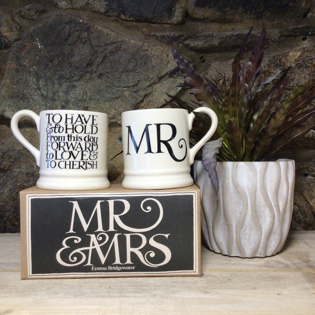 Black Toast Mr & Mrs Set of 2