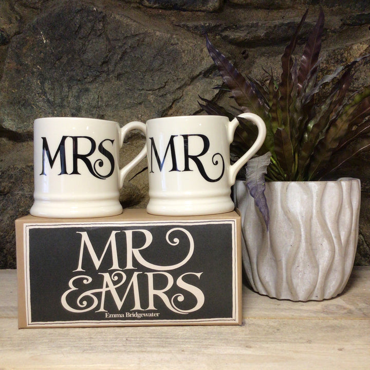 Black Toast Mr & Mrs Set of 2