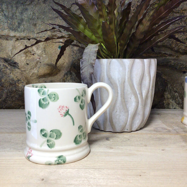 Clover Flower 1/2 Pint Mug