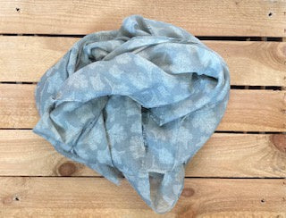 Scarf with Frayed Ends - Light Grey with Sycamore Leaves