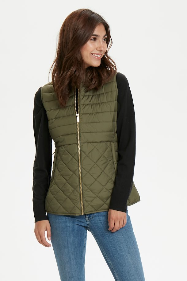 Saga Gilet in Grape Leaf Green