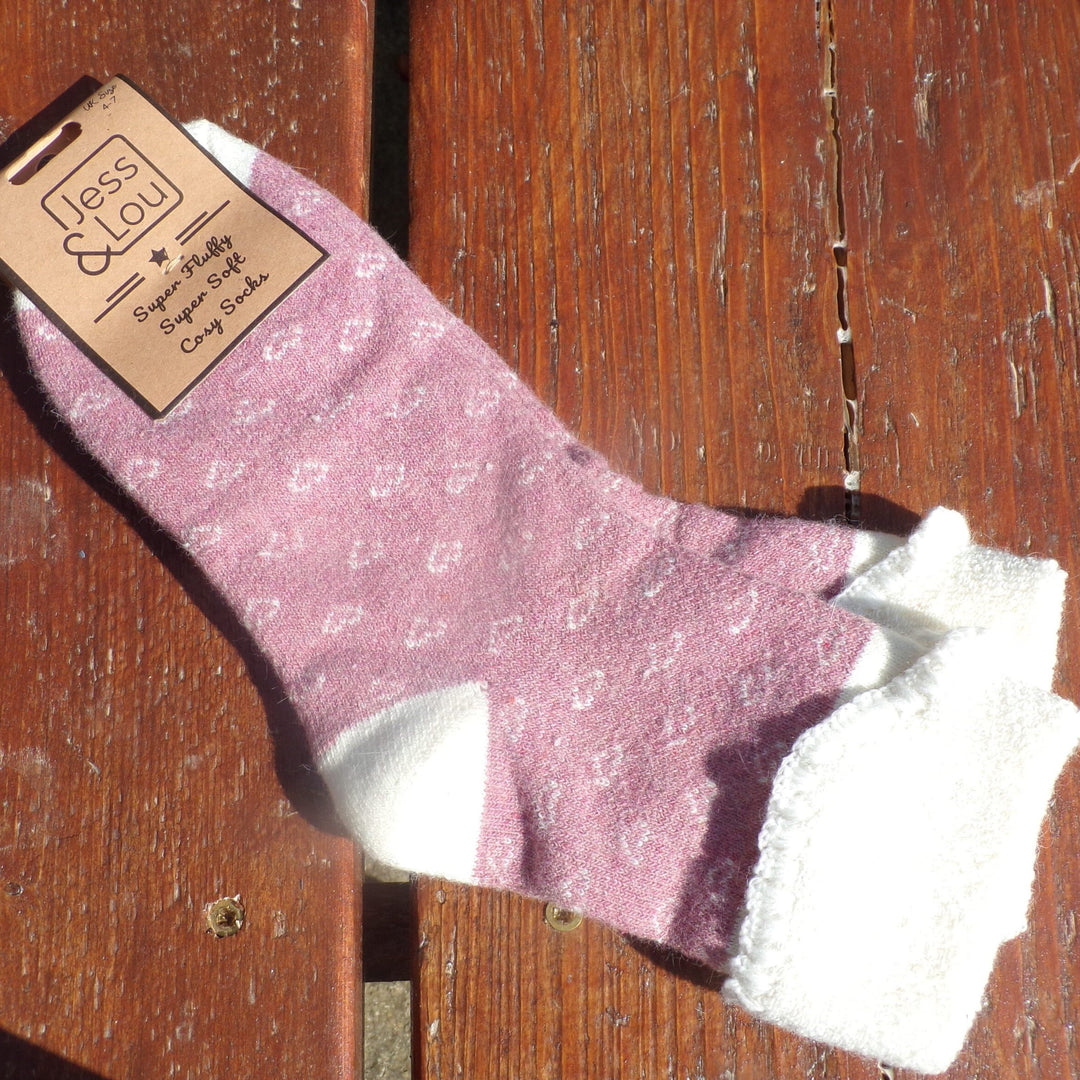 Cuff Socks with Hollow Hearts
