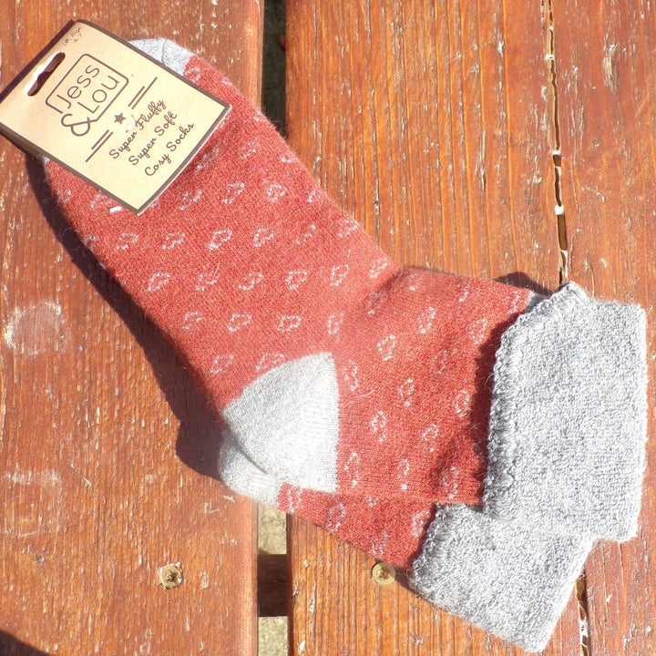 Cuff Socks with Hollow Hearts