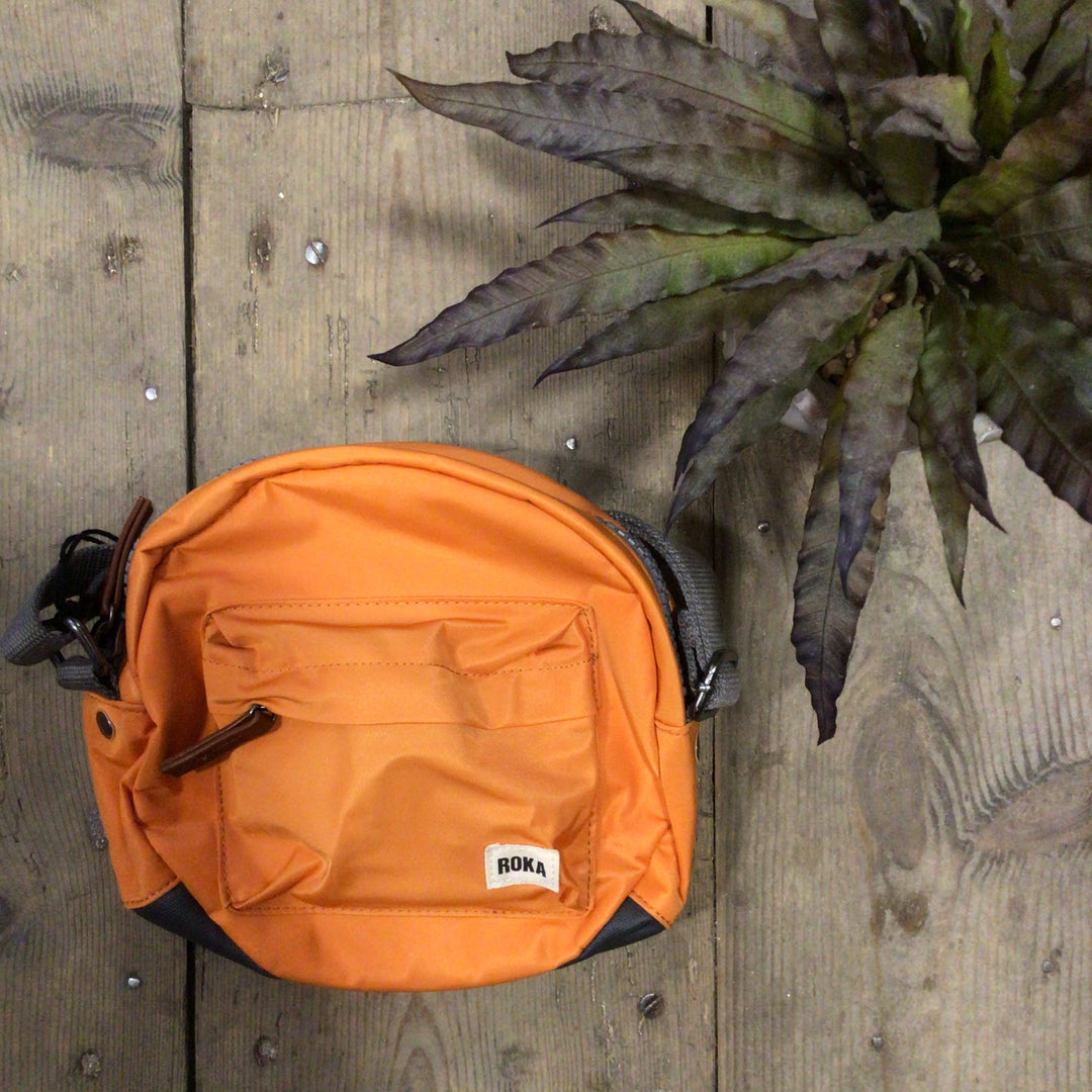 Classic Round Paddington Bag